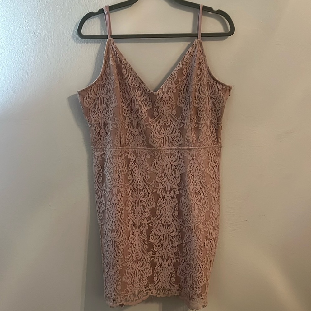 PURPLE PINK MAEVE SHORT DRESS WITH OPEN CRISS CROSS BACK DETAIL